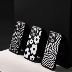 Coque IPhone 15, IPhone 14 Et IPhone 13 Symmetry Clear Series Pour MagSafe Nori Bloom (Limited Edition) 7 Coque IPhone 15, IPhone 14 Et IPhone 13 Symmetry Clear Series Pour MagSafe Nori Bloom (Limited Edition) -Magasin D'Accessoires Mobiles black and white iphone 4 4