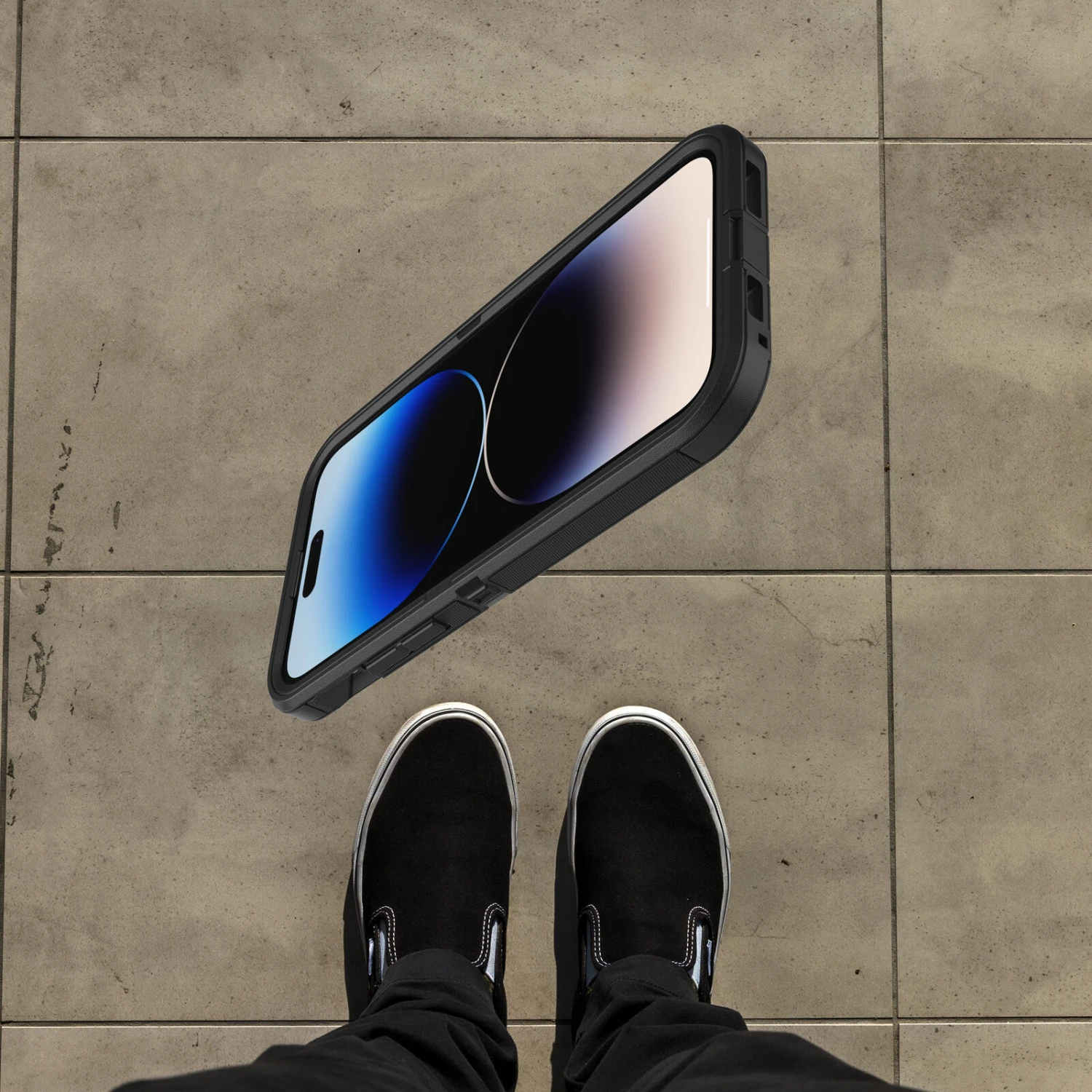 Coque IPhone 14 Pro Max Defender Series XT Black 6 Coque IPhone 14 Pro Max Defender Series XT Black – Image 4