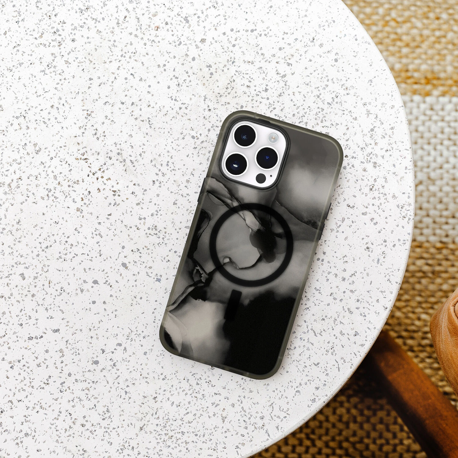 Coque IPhone 14 Pro Max Figura Series Argent (Black) 6 Coque IPhone 14 Pro Max Figura Series Argent (Black) – Image 4