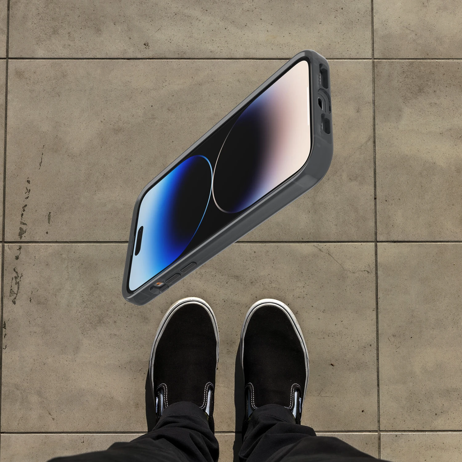 Coque IPhone 14 Pro Max Lumen Series Obsidian (Black) 6 Coque IPhone 14 Pro Max Lumen Series Obsidian (Black) – Image 4