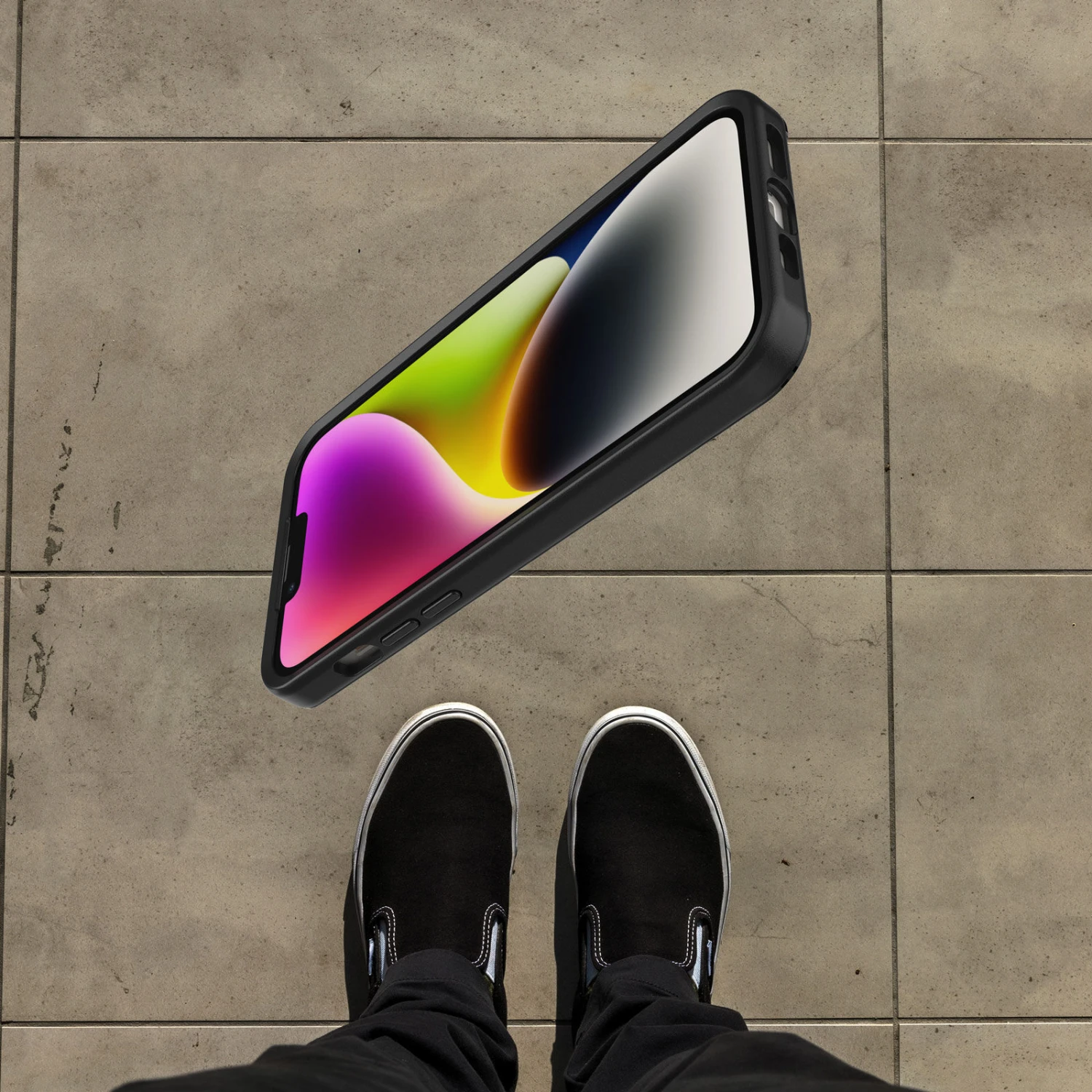 Coque IPhone 14 Plus Symmetry Series Avec MagSafe Rebel (Black) 6 Coque IPhone 14 Plus Symmetry Series Avec MagSafe Rebel (Black) – Image 4