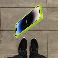 Coque IPhone 14 Pro Symmetry Series Avec MagSafe Lime All Yours (Green) 9 Coque IPhone 14 Pro Symmetry Series Avec MagSafe Lime All Yours (Green) -Magasin D'Accessoires Mobiles symmetry plus iphc22 lime all yours 4